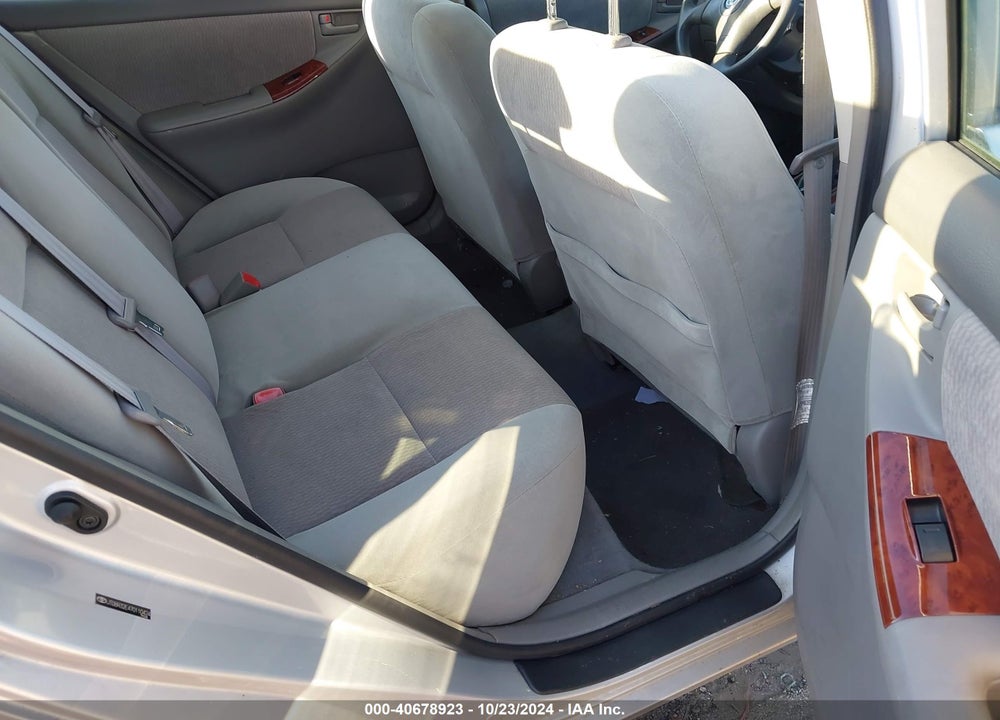 2007 TOYOTA COROLLA LE VIN: JTDBR32E470110424