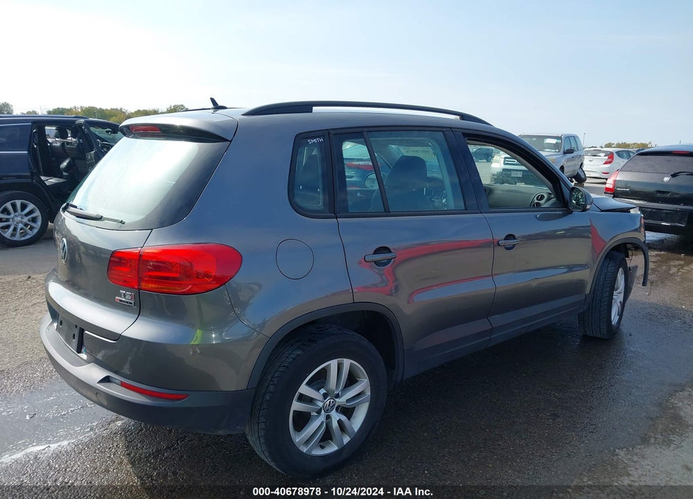 2016 VOLKSWAGEN TIGUAN VIN: WVGBV7AX4GW578068