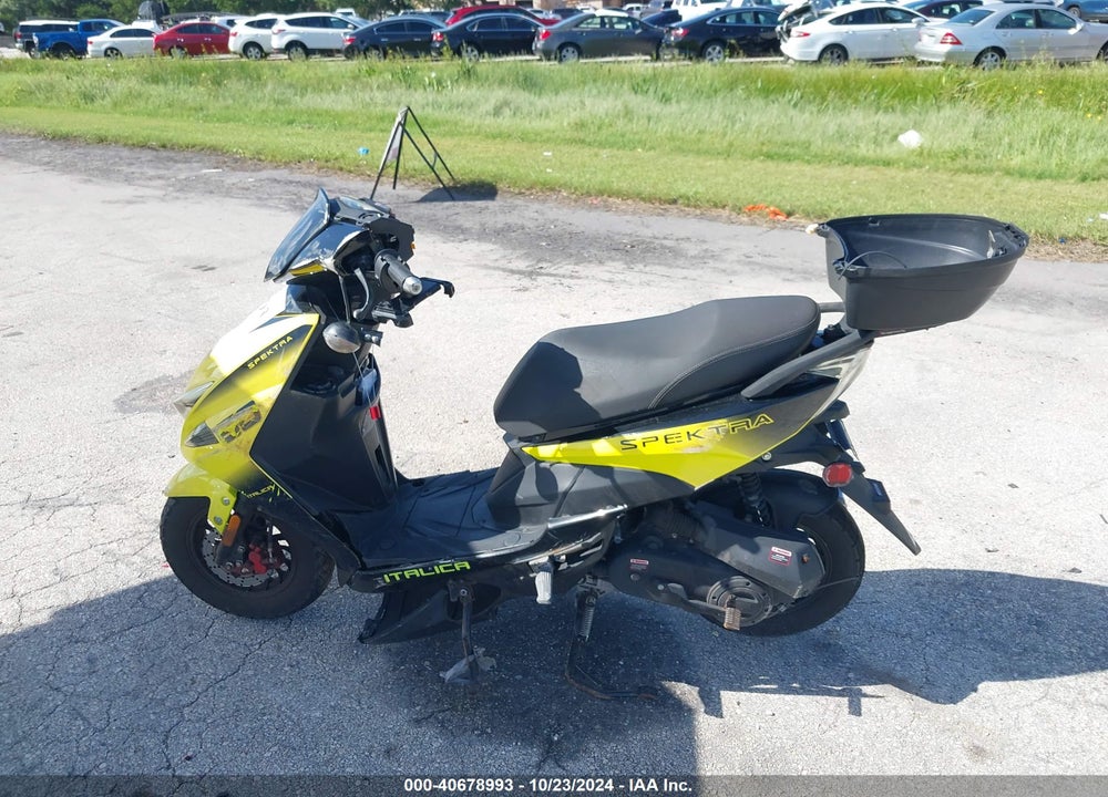 2022 YNGF 49CC SCOOTER VIN: LL0TCAPF5NG001766