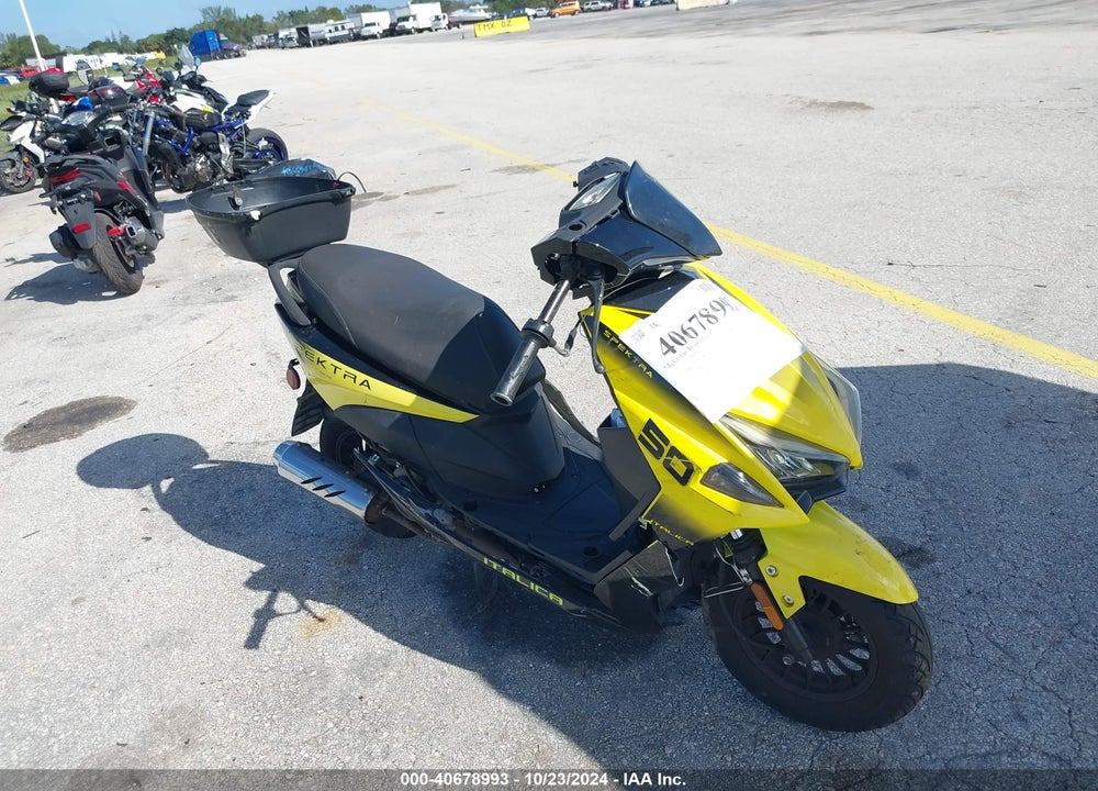2022 YNGF 49CC SCOOTER VIN: LL0TCAPF5NG001766