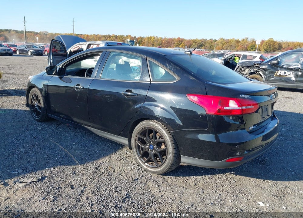 2016 FORD FOCUS SE VIN: 1FADP3F29GL260872