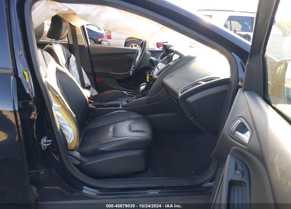 2016 FORD FOCUS SE VIN: 1FADP3F29GL260872