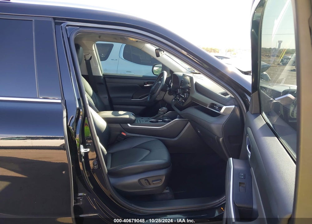 2022 TOYOTA HIGHLANDER HYBRID XLE VIN: 5TDGARAH5NS513480