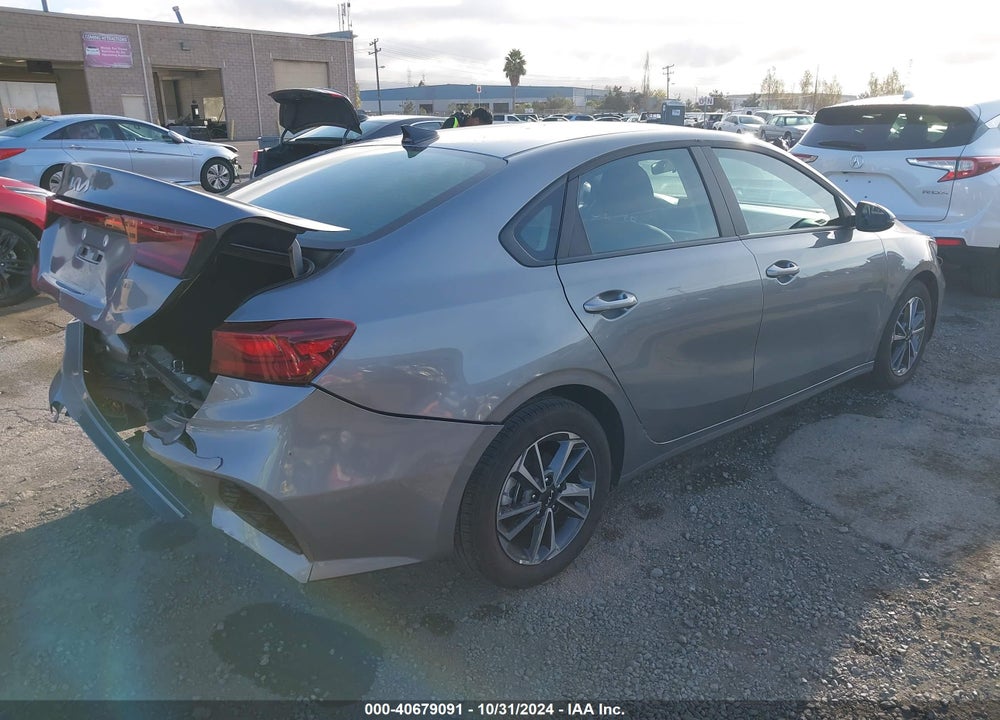 2024 KIA FORTE LXS VIN: 3KPF24AD0RE743484