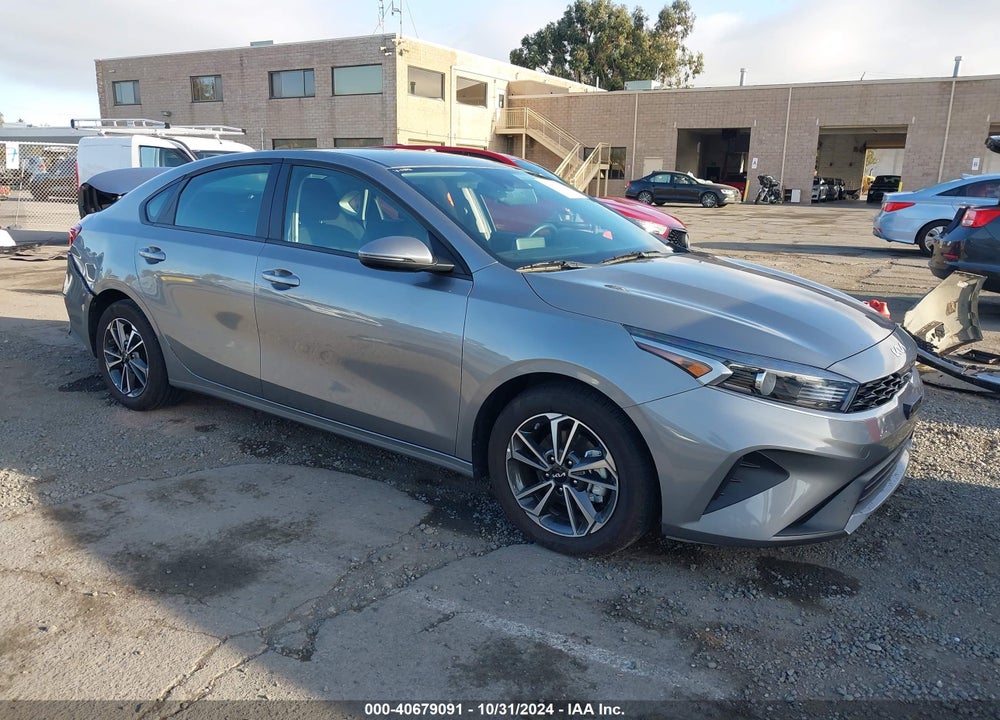 2024 KIA FORTE LXS VIN: 3KPF24AD0RE743484