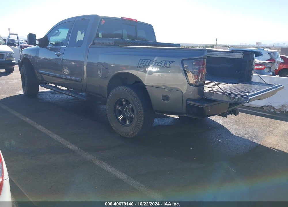 2006 NISSAN TITAN SE VIN: 1N6AA06BX6N500945