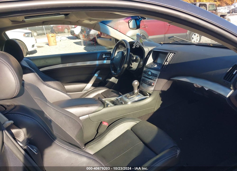 2015 INFINITI Q60 VIN: JN1CV6ELXFM890998