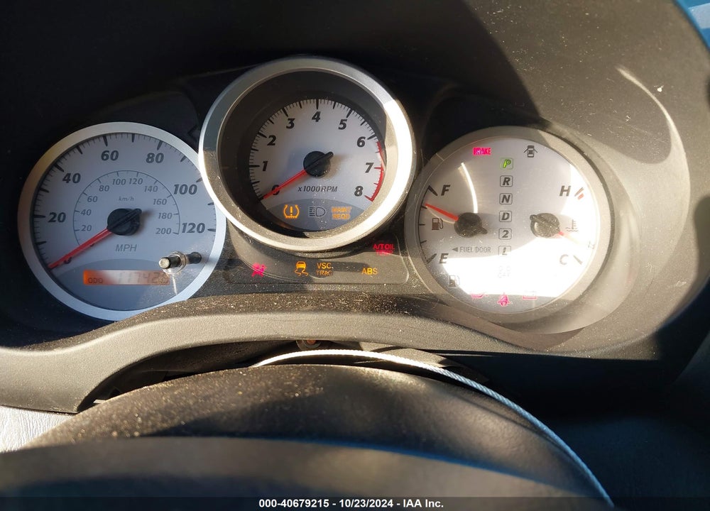 2005 TOYOTA RAV4 VIN: JTEHD20V050037454