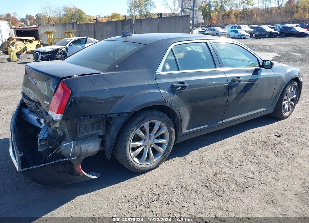 2017 CHRYSLER 300 LIMITED AWD VIN: 2C3CCARG1HH621995