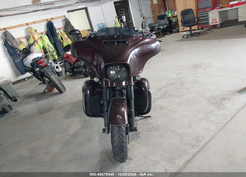 2019 HARLEY-DAVIDSON FLHXSE VIN: 1HD1PXL15KB960854