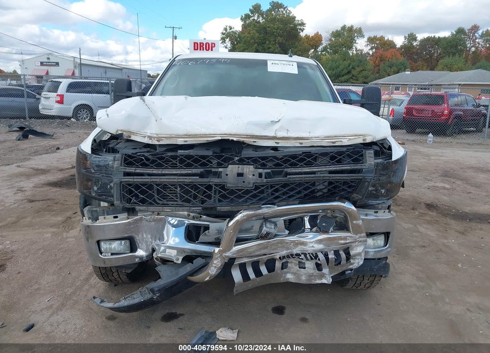 2011 CHEVROLET SILVERADO 2500HD LT VIN: 1GC1KXE83BF119828