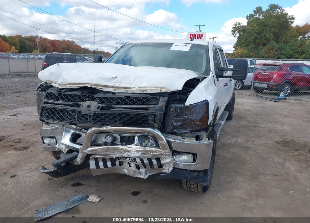 2011 CHEVROLET SILVERADO 2500HD LT VIN: 1GC1KXE83BF119828