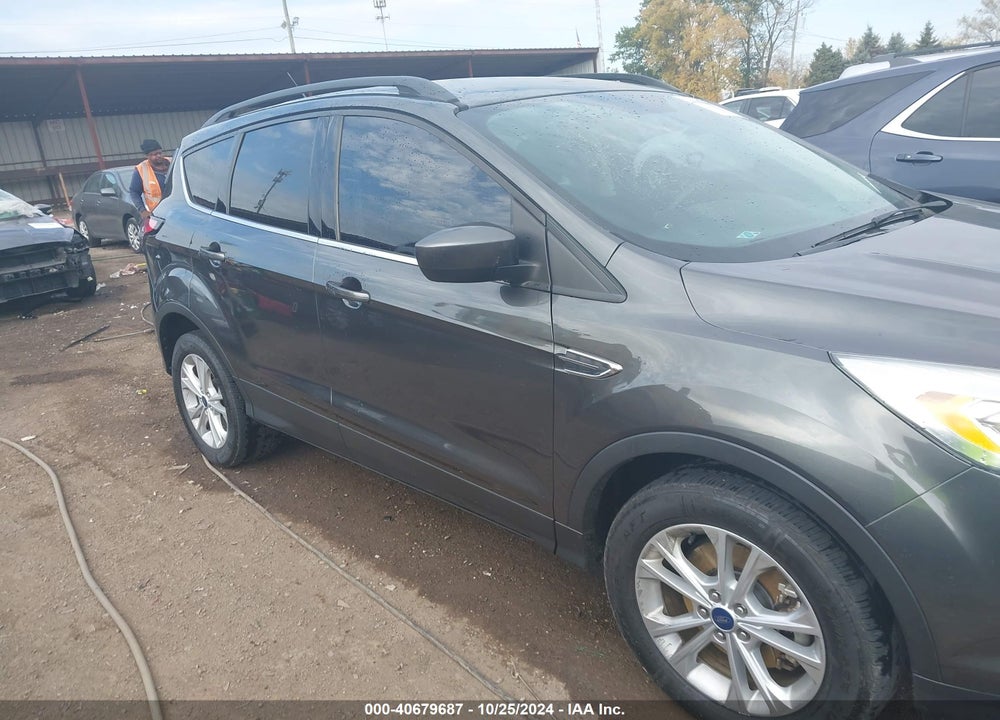 2017 FORD ESCAPE SE VIN: 1FMCU9G97HUE14337