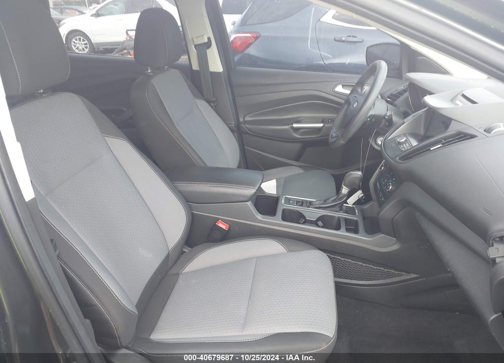 2017 FORD ESCAPE SE VIN: 1FMCU9G97HUE14337