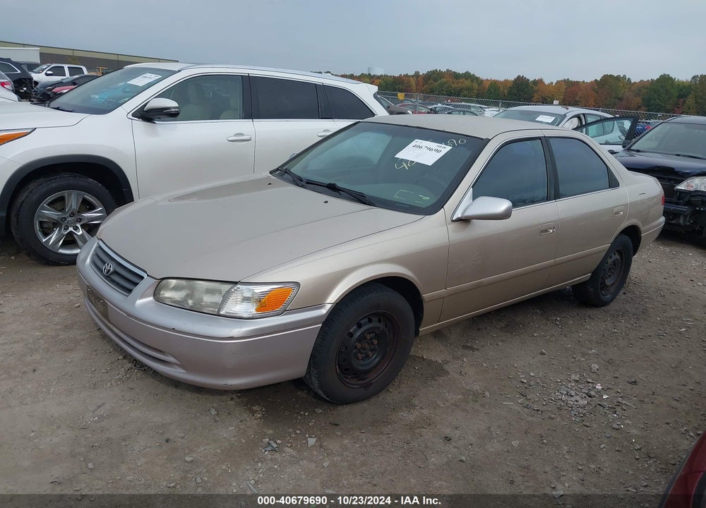 2000 TOYOTA CAMRY LE VIN: JT2BG22K0Y0416844