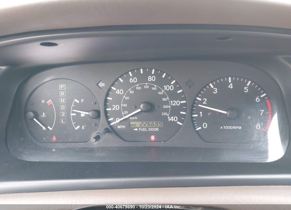 2000 TOYOTA CAMRY LE VIN: JT2BG22K0Y0416844