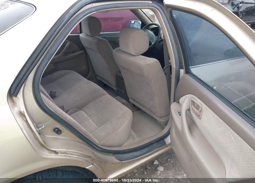 2000 TOYOTA CAMRY LE VIN: JT2BG22K0Y0416844