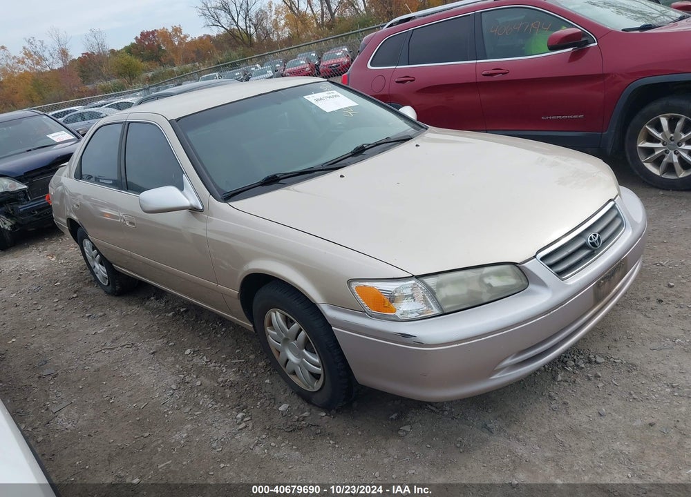 2000 TOYOTA CAMRY LE VIN: JT2BG22K0Y0416844