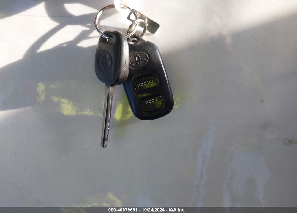 2007 TOYOTA COROLLA LE VIN: 2T1BR30E67C808459