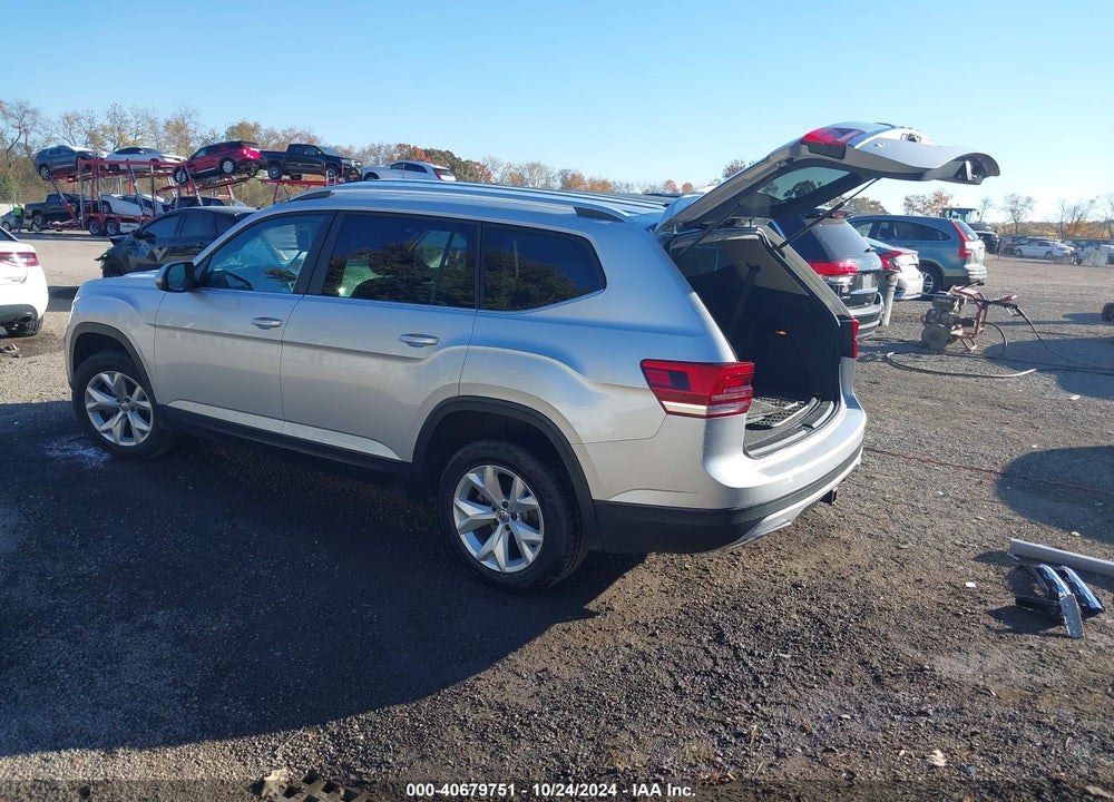 2019 VOLKSWAGEN ATLAS 3.6L V6 SE VIN: 1V2LR2CA9KC582084