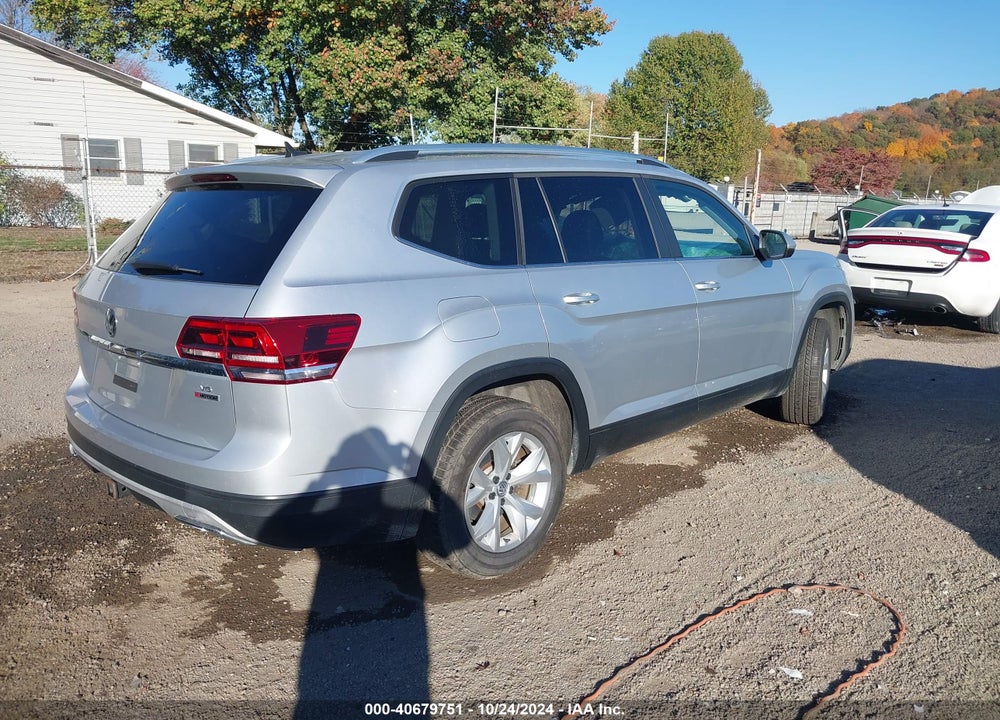 2019 VOLKSWAGEN ATLAS 3.6L V6 SE VIN: 1V2LR2CA9KC582084