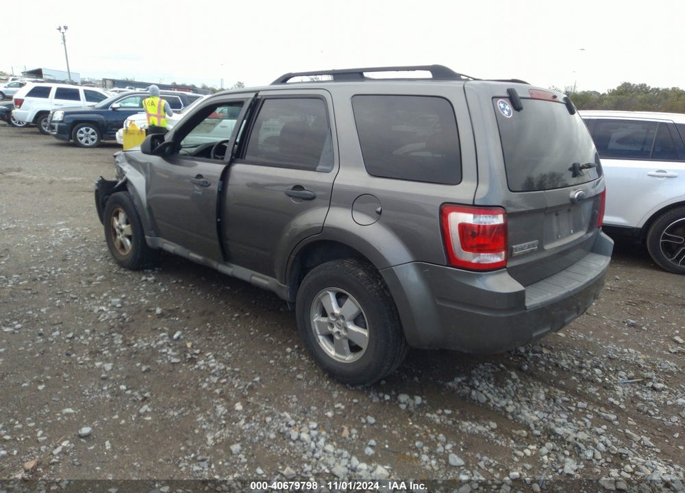 2009 FORD ESCAPE XLT VIN: 1FMCU03G69KA64115