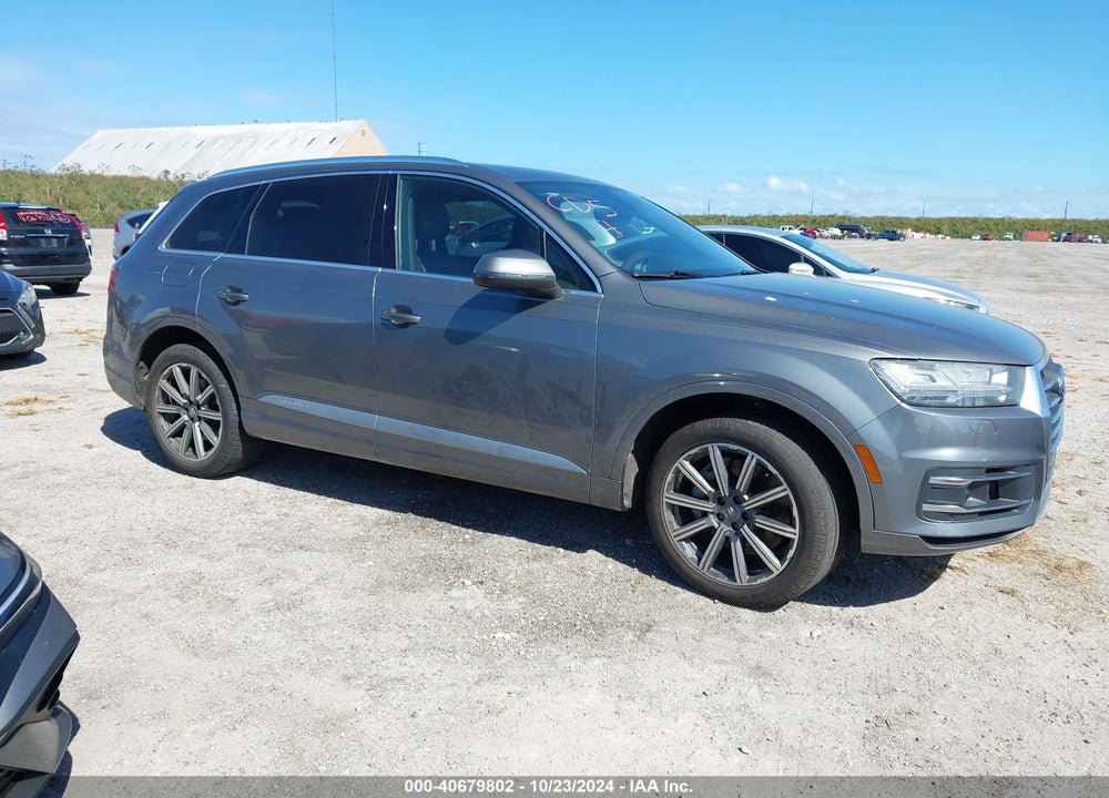 2017 AUDI Q7 3.0T PREMIUM VIN: WA1LAAF73HD030516