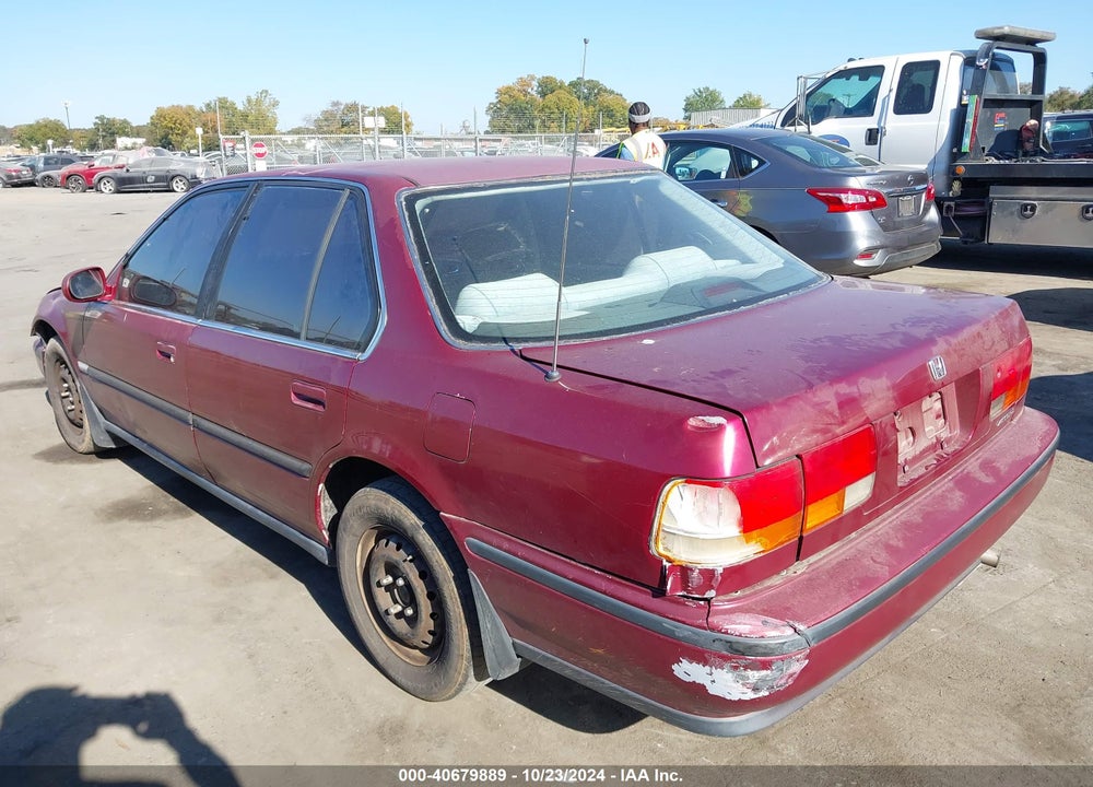 1992 HONDA ACCORD LX VIN: 1HGCB7651NA115549