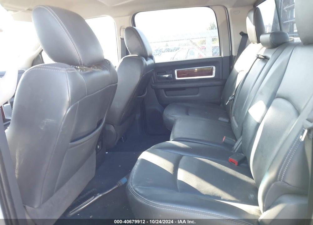 2011 RAM 3500 HD CHASSIS ST/SLT/LAIE VIN: 3D6WZ4CL8BG520064