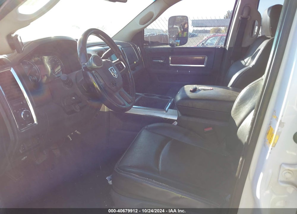 2011 RAM 3500 HD CHASSIS ST/SLT/LAIE VIN: 3D6WZ4CL8BG520064