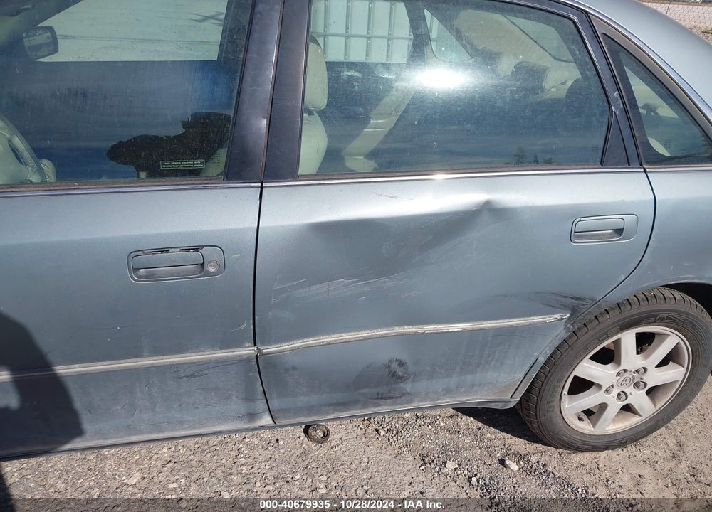 2002 TOYOTA AVALON XLS VIN: 4T1BF28B52U243724