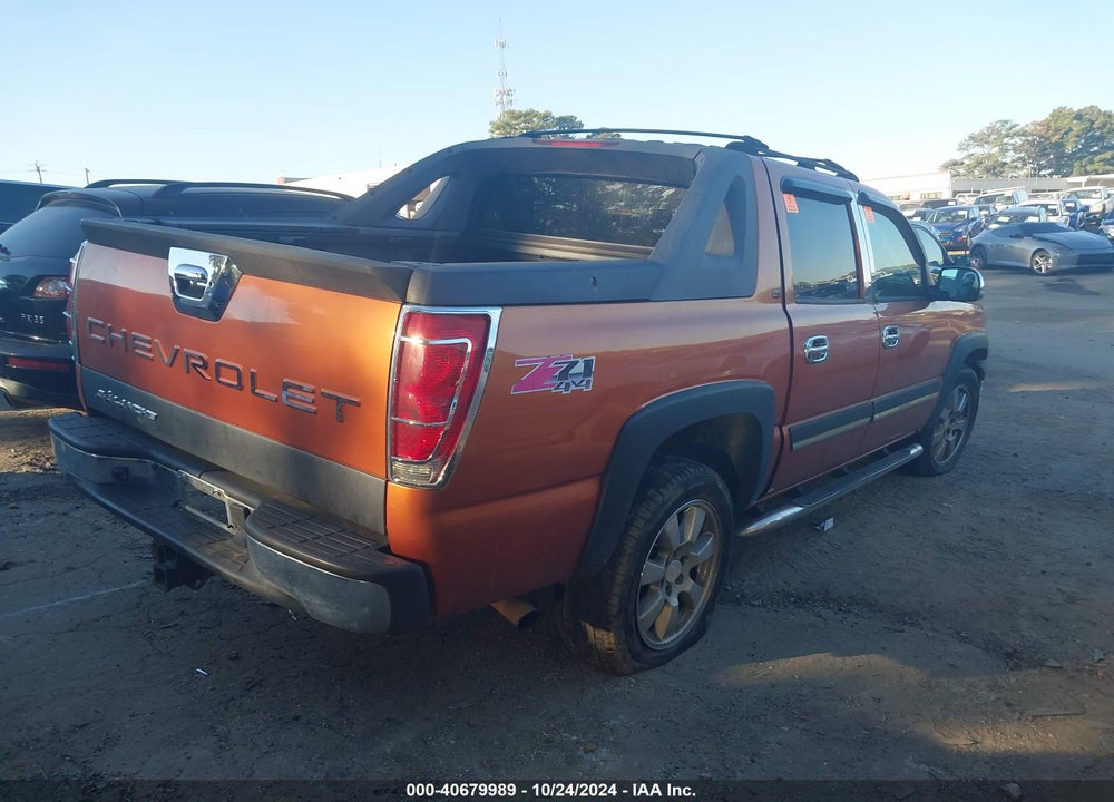2005 CHEVROLET AVALANCHE 1500 Z66 VIN: 3GNEC12Z45G211176