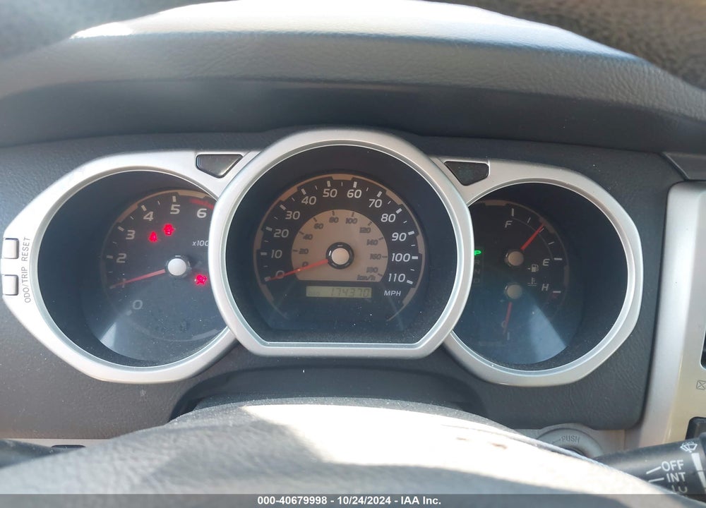 2003 TOYOTA 4RUNNER SR5 V6 VIN: JTEZU14R130014192