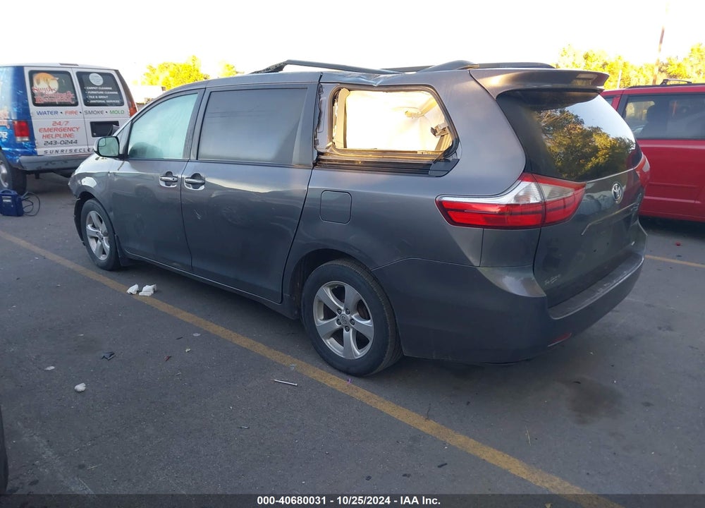2017 TOYOTA SIENNA LE 8 PASSENGER VIN: 5TDKZ3DC6HS893689