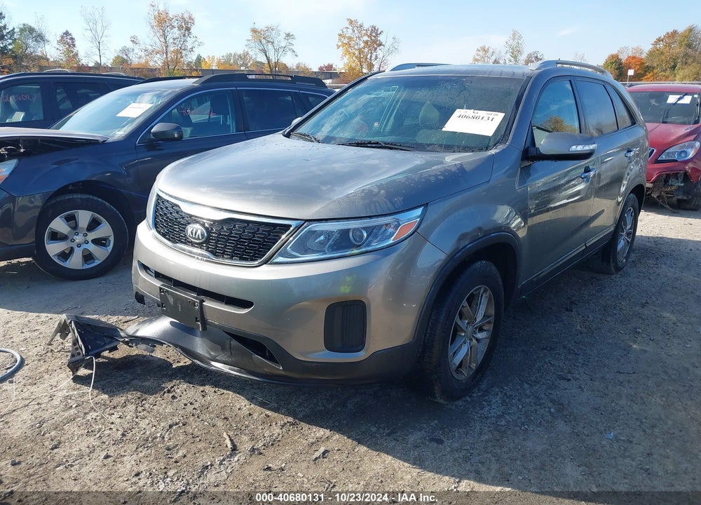 2014 KIA SORENTO LX V6 VIN: 5XYKT4A76EG452927