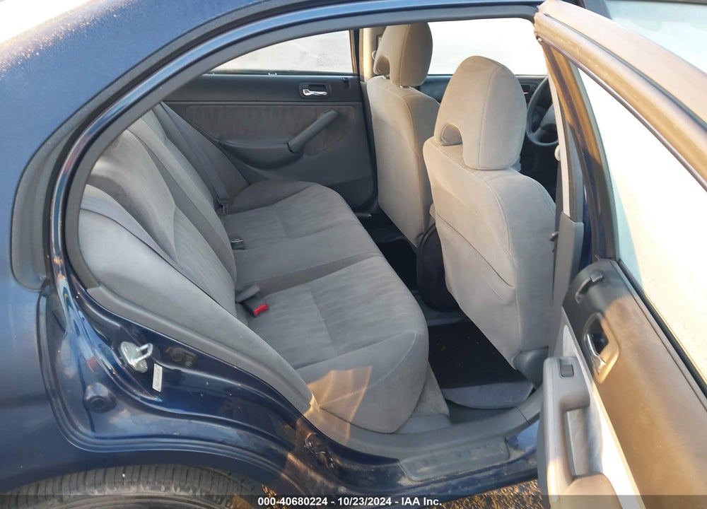 2005 HONDA CIVIC LX VIN: 2HGES16565H581128