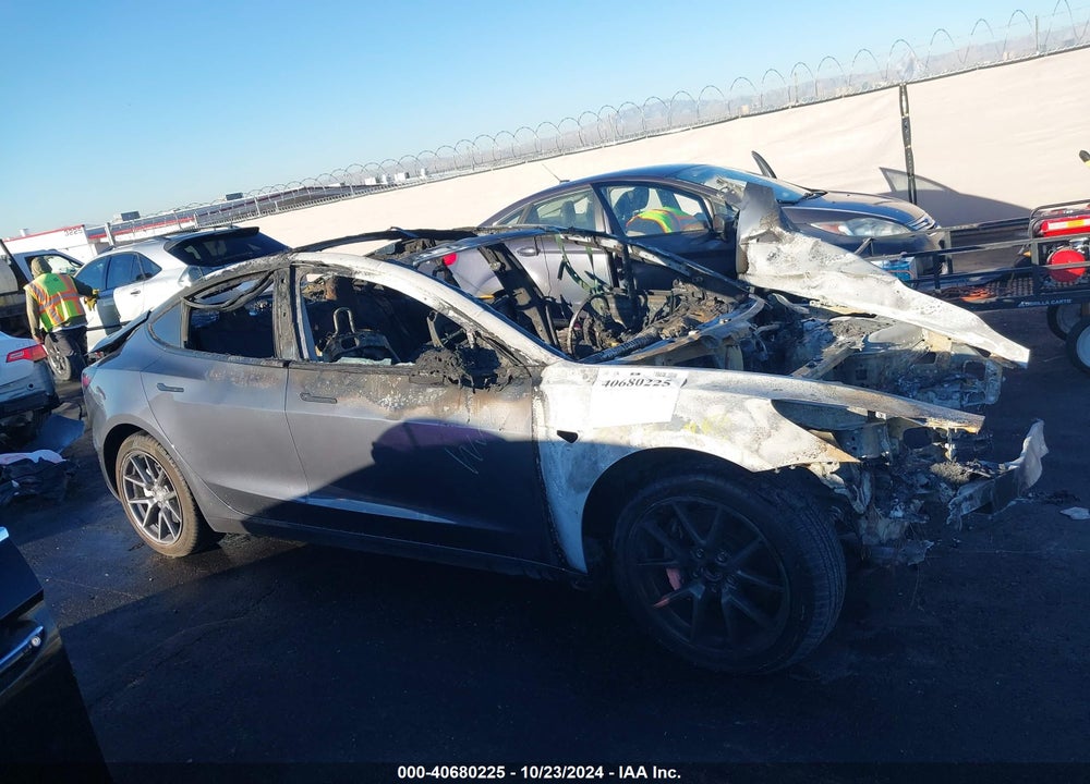 2021 TESLA MODEL 3 STANDARD RANGE PLUS REAR-WHEEL DRIVE VIN: 5YJ3E1EA7MF051704