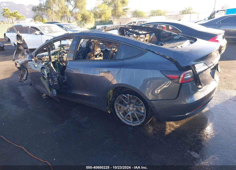 2021 TESLA MODEL 3 STANDARD RANGE PLUS REAR-WHEEL DRIVE VIN: 5YJ3E1EA7MF051704