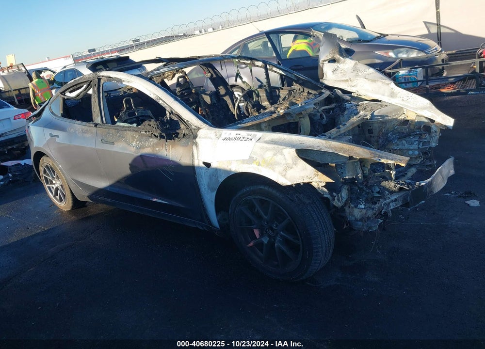 2021 TESLA MODEL 3 STANDARD RANGE PLUS REAR-WHEEL DRIVE VIN: 5YJ3E1EA7MF051704