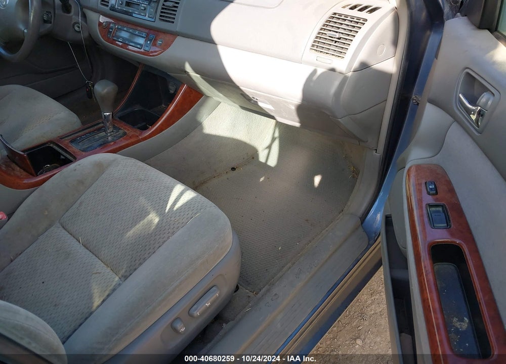 2004 TOYOTA CAMRY XLE VIN: 4T1BE32K74U900589