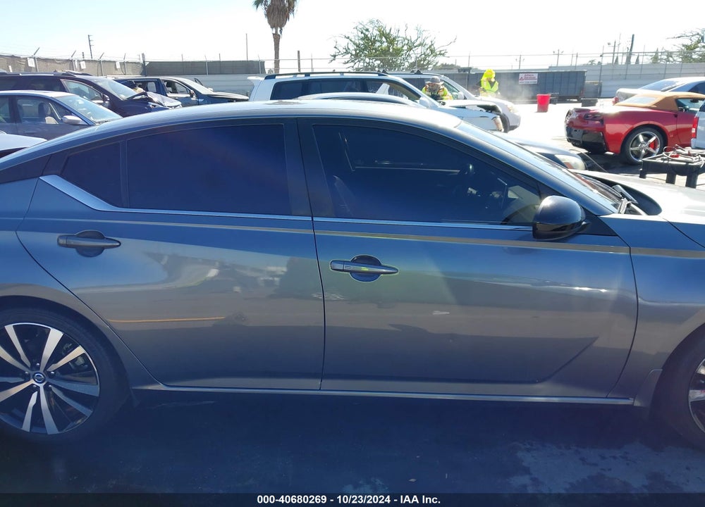 2022 NISSAN ALTIMA SR FWD VIN: 1N4BL4CV4NN349158