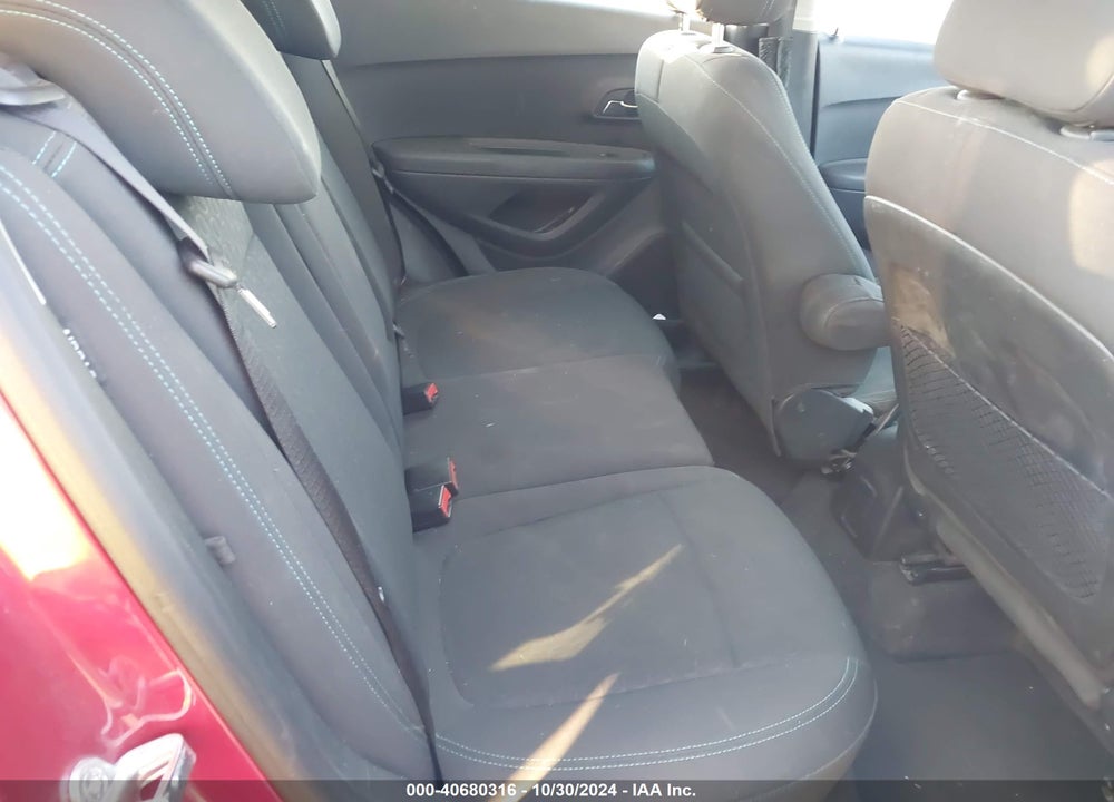 2015 CHEVROLET TRAX 1LS VIN: KL7CJPSB8FB084306