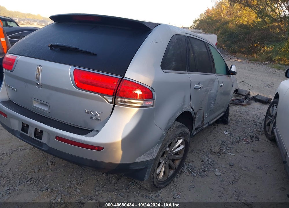 2011 LINCOLN MKX VIN: 2LMDJ8JK9BBJ14156