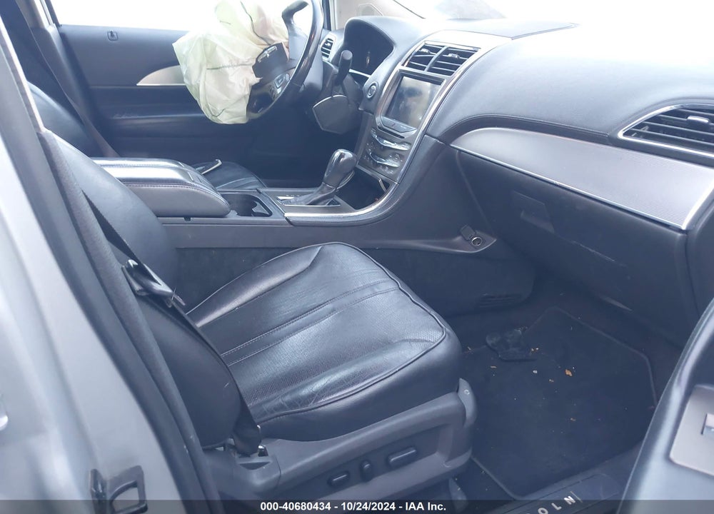 2011 LINCOLN MKX VIN: 2LMDJ8JK9BBJ14156