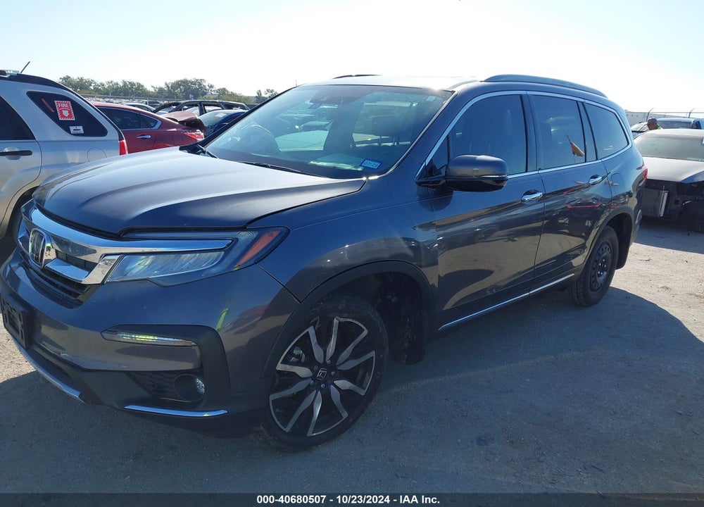 2022 HONDA PILOT 2WD TOURING 7 PASSENGER VIN: 5FNYF5H61NB031922
