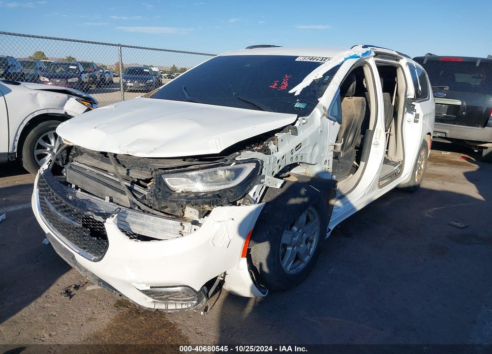 2022 CHRYSLER PACIFICA TOURING L VIN: 2C4RC1BG6NR168673