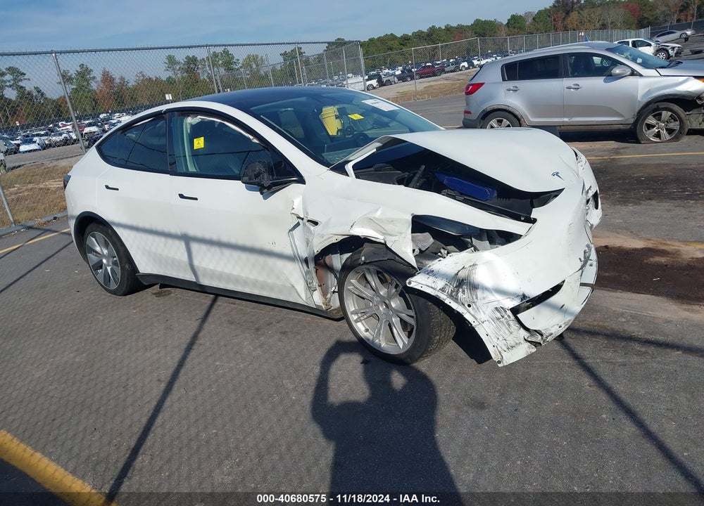 2021 TESLA MODEL Y LONG RANGE DUAL MOTOR ALL-WHEEL DRIVE VIN: 5YJYGDEE1MF106202