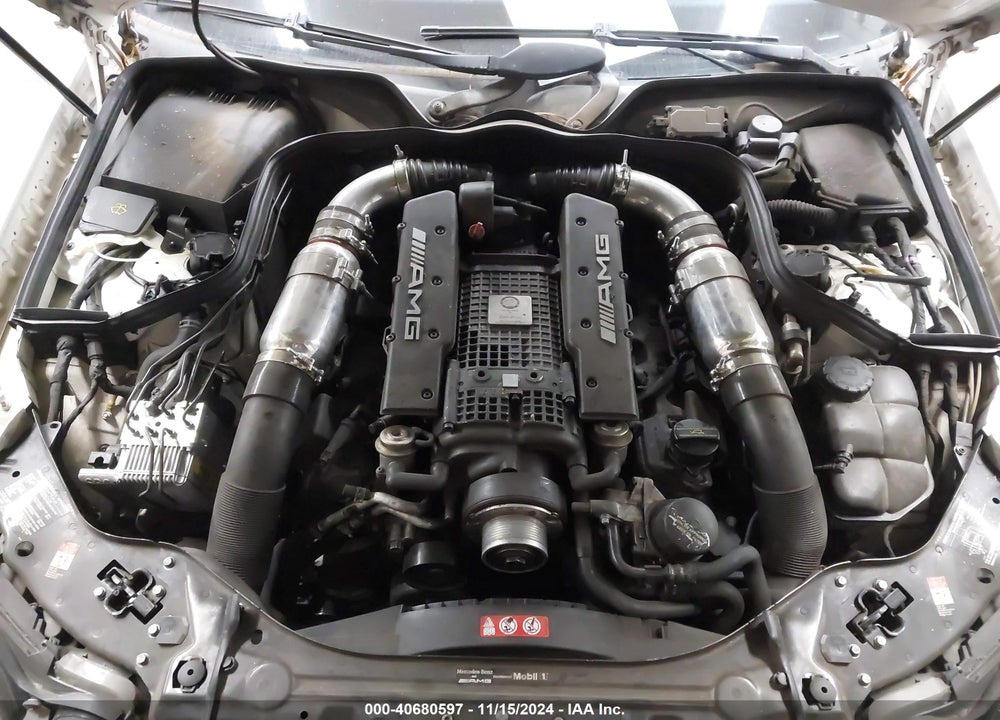2005 MERCEDES-BENZ E 55 AMG VIN: WDBUF76J75A627884
