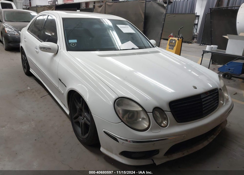 2005 MERCEDES-BENZ E 55 AMG VIN: WDBUF76J75A627884