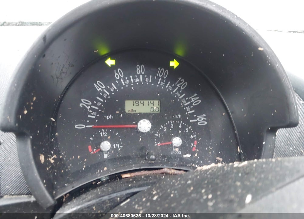 2001 VOLKSWAGEN NEW BEETLE GLX VIN: 3VWDD21C11M424969